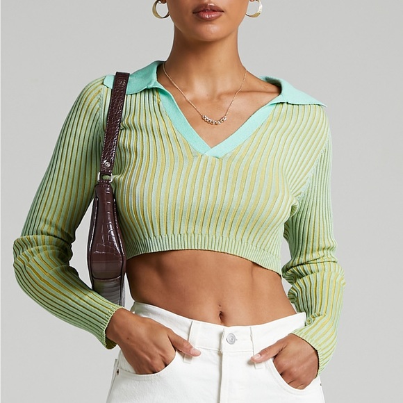 437 Ribbed‎ Cropped Collared Long Sleeve Shirt - Picture 1 of 15